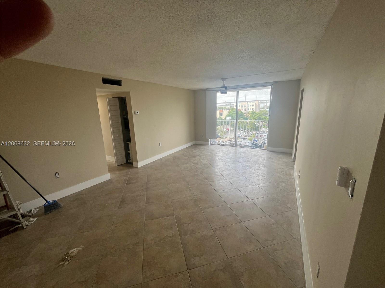498 NW 165th St # 501, Miami FL 33169 photo 3