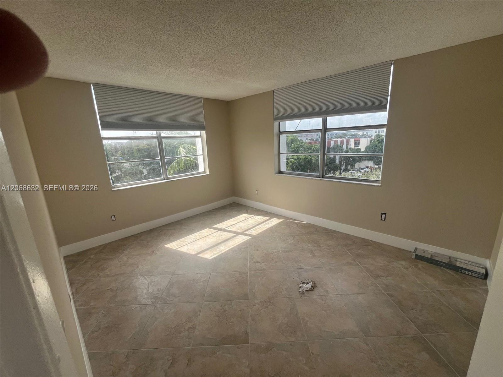 498 NW 165th St # 501, Miami FL 33169 photo 5