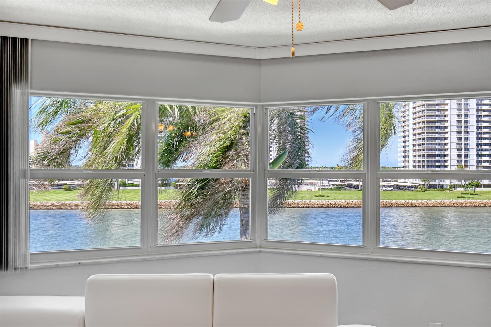 28 Yacht Club Drive # 409, North Palm Beach FL 33408 photo 2