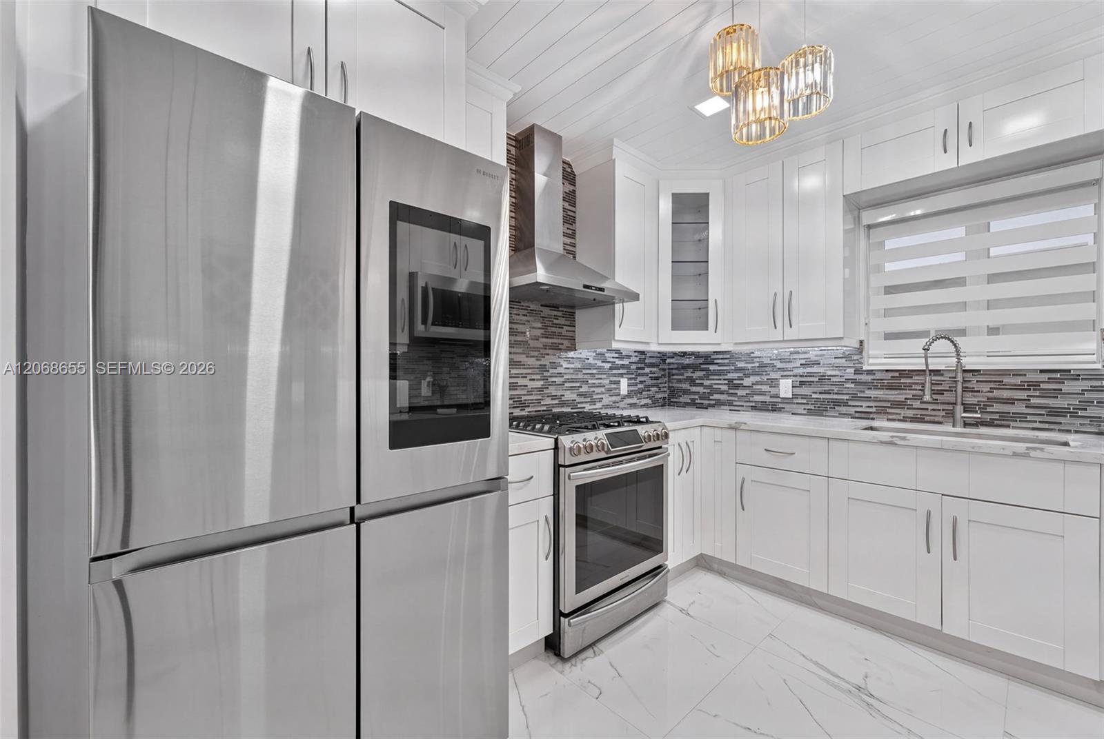 700 W 51st Pl, Hialeah FL 33012 photo 5