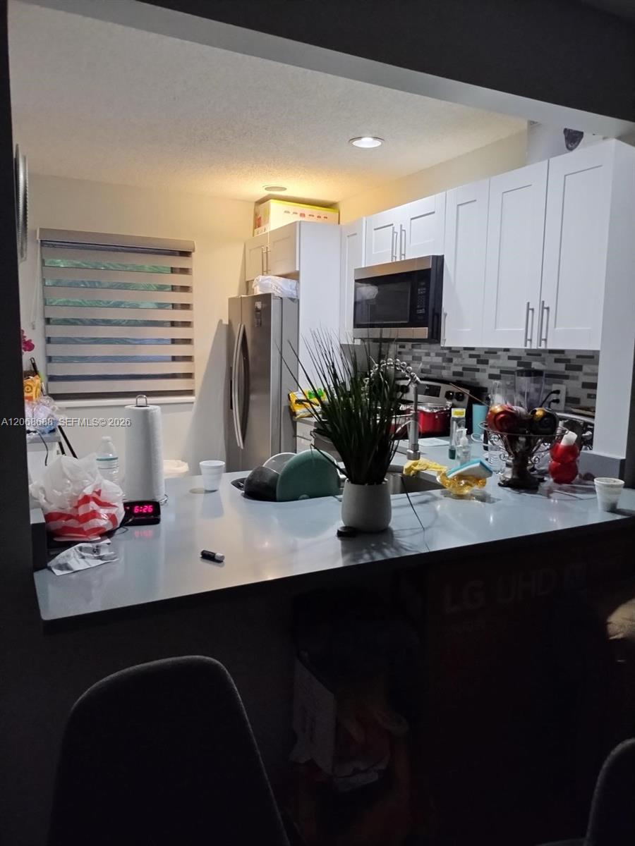 9218 NW 1 ST # 202, Pembroke Pines FL 33024 photo 2