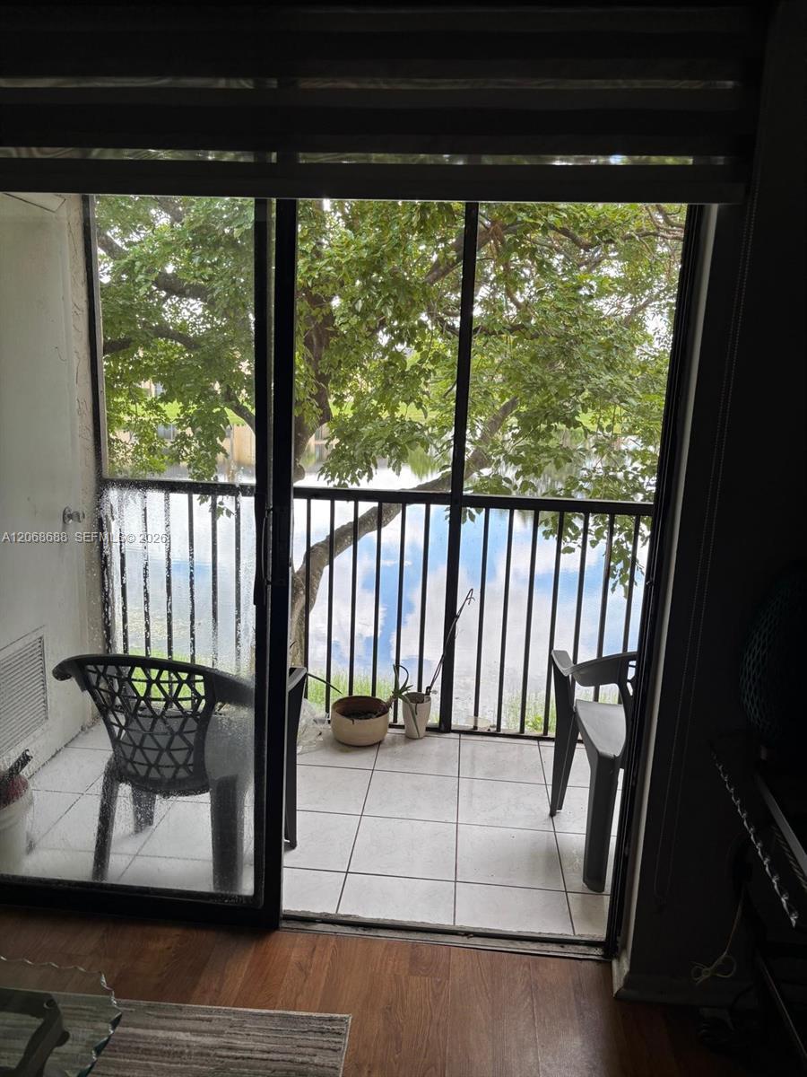 9218 NW 1 ST # 202, Pembroke Pines FL 33024 photo 4
