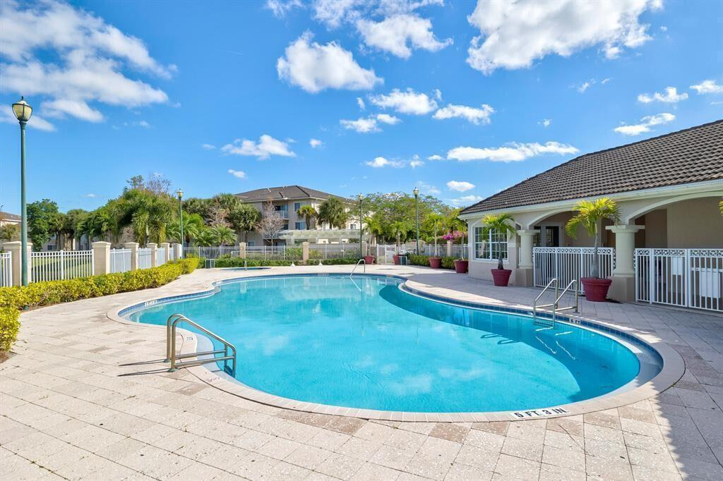 5021 N WILES Road # 205, Coconut Creek FL 33073 photo 3