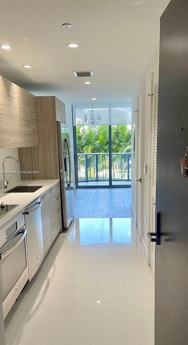 121 NE 34th St # 915, Miami FL 33137 photo 3