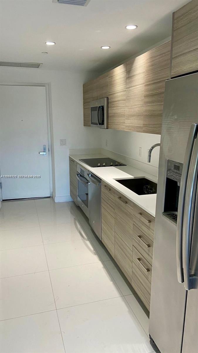 121 NE 34th St # 915, Miami FL 33137 photo 5