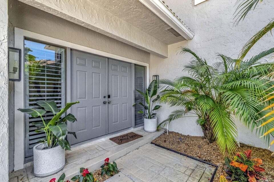 11839 PEBBLEWOOD Drive, Wellington FL 33414 photo 2