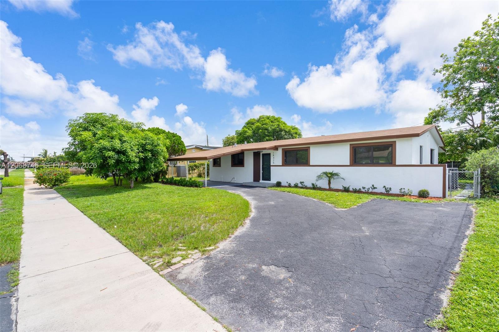 18425 NW 23rd Ave, Miami Gardens FL 33056 photo 2