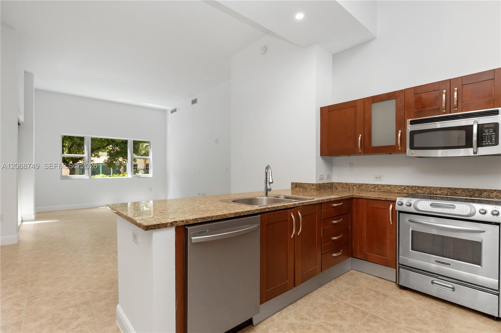 Property at 19900 E Country Club Dr # 104, Aventura FL 33180