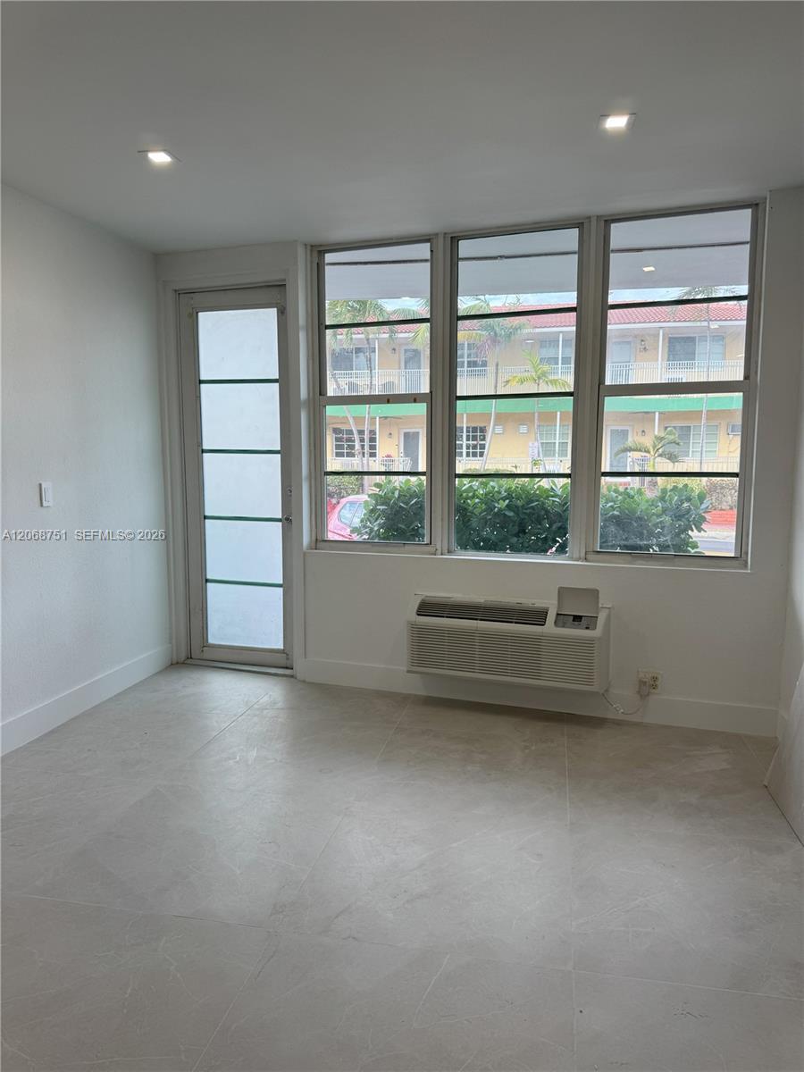 300 74th St # 2, Miami Beach FL 33141 photo 2