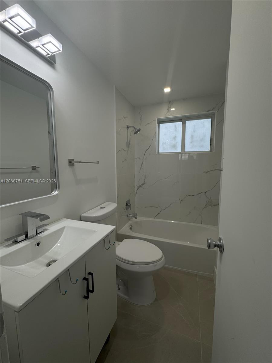 300 74th St # 2, Miami Beach FL 33141 photo 5