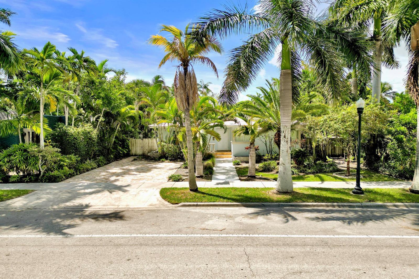 1016 Harrison Street, Hollywood FL 33019 photo 5