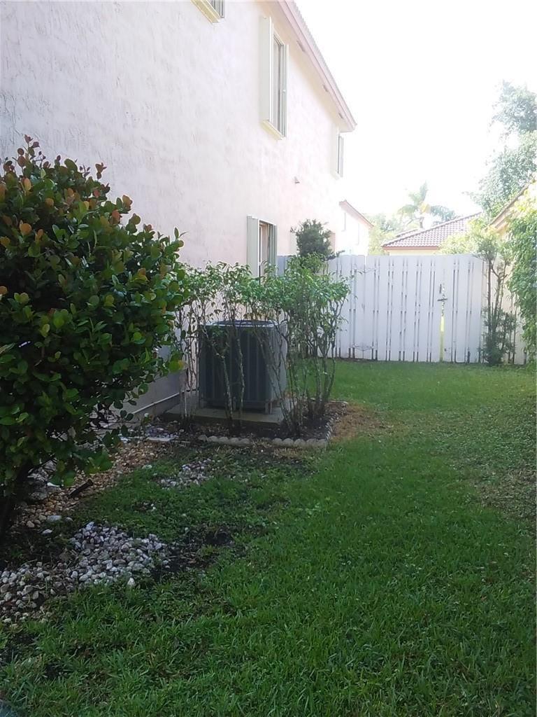 19250 NW 12TH Manor, Pembroke Pines FL 33029 photo 3