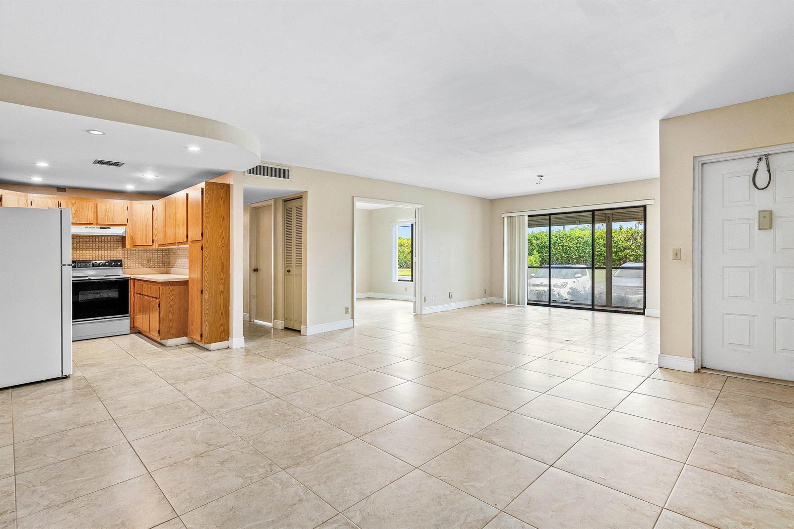 826 Sky Pine Way # D1, FL 33415 photo 5