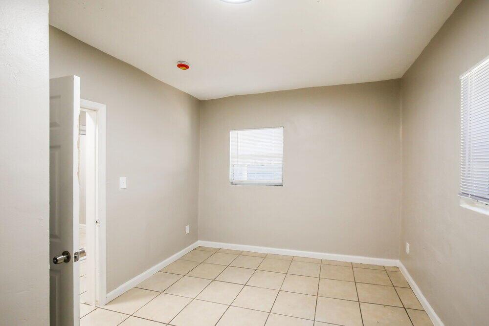 2311 NW 153RD Street, Miami Gardens FL 33054 photo 3