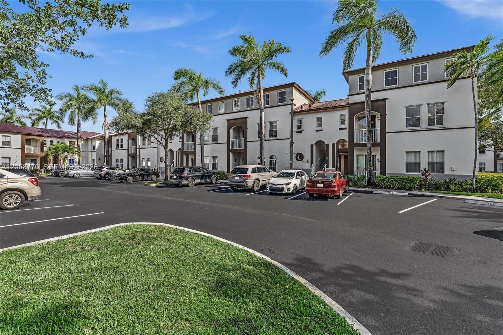 4435 SW 160th Ave # 215, Miramar FL 33027 photo 2
