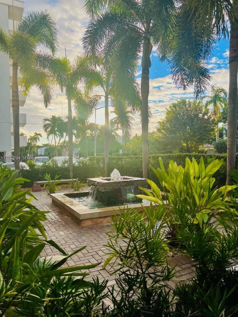 1045 10th St # 704, Miami Beach FL 33139 photo 3