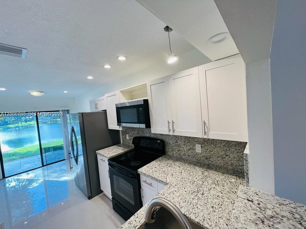 4157 SW 85th Ave # 3, Davie FL 33328 photo 2