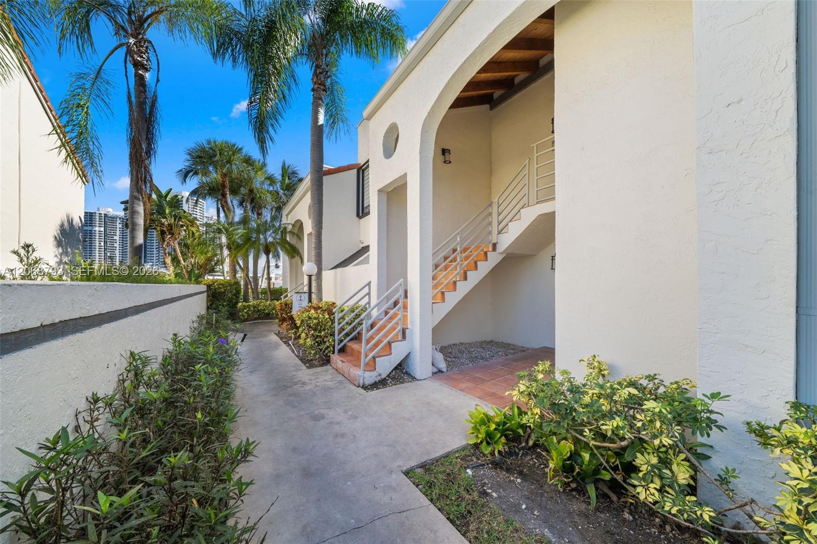 3549 Magellan Cir # 418, Aventura FL 33180 photo 3
