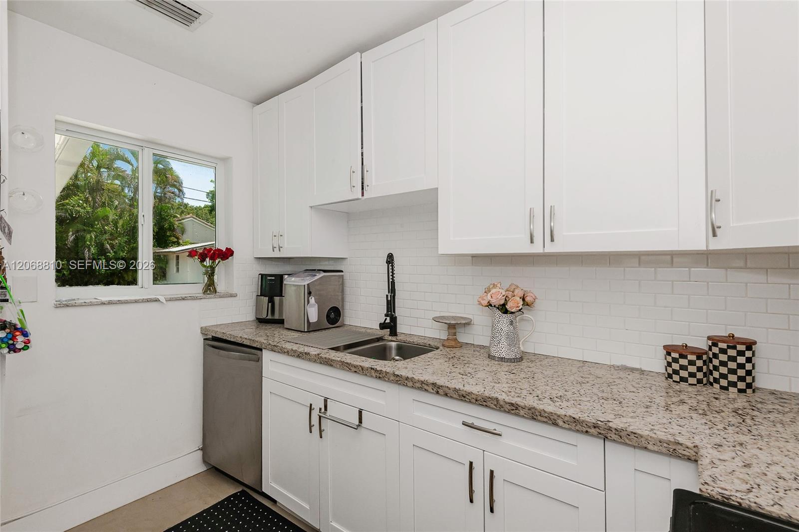 18145 SW 95th Ct, Palmetto Bay FL 33157 photo 5