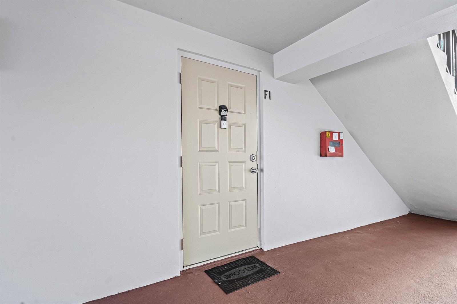 204 FOXTAIL Drive # F1, FL 33415 photo 3