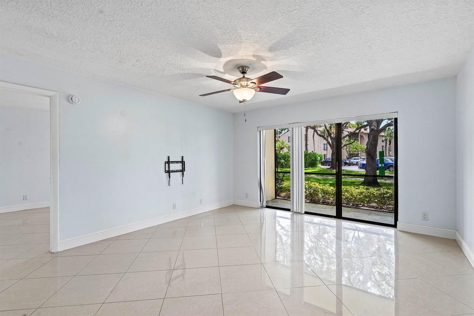 204 FOXTAIL Drive # F1, FL 33415 photo 5