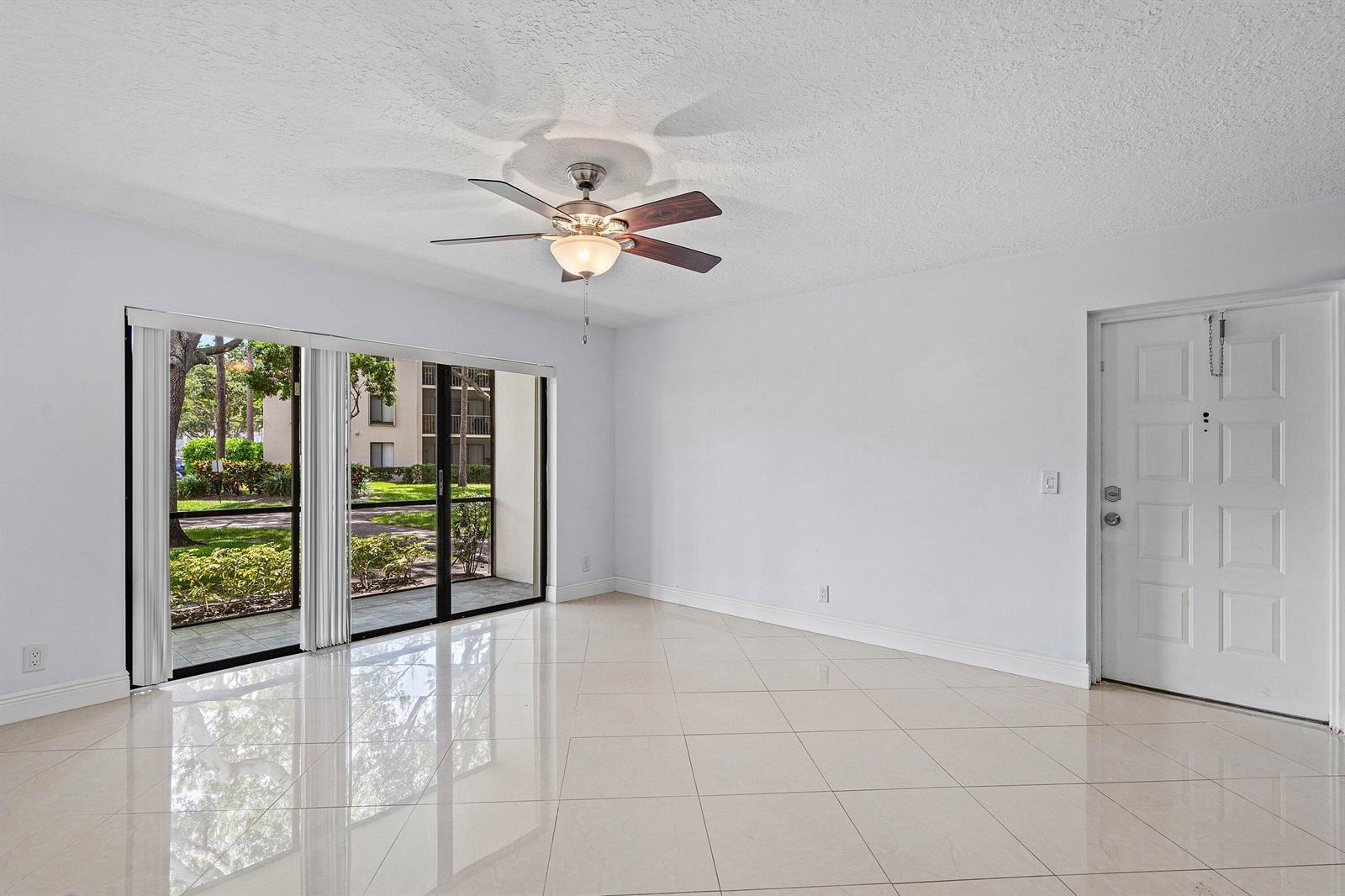 204 FOXTAIL Drive # F1, FL 33415 photo 4