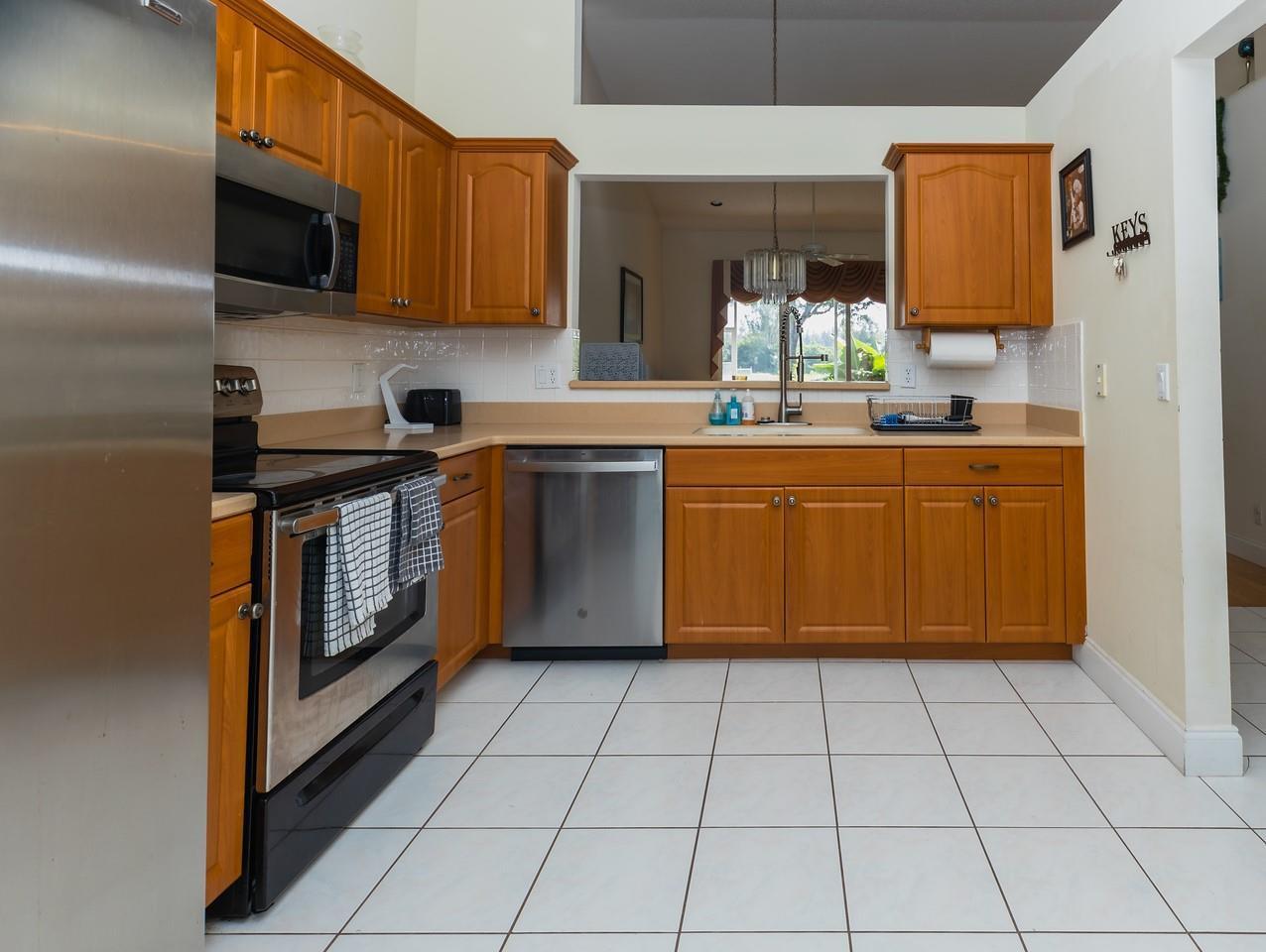 2491 Aragon Boulevard # 2, Sunrise FL 33322 photo 5