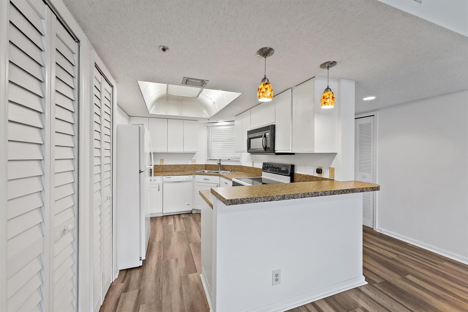 700 Uno Lago Drive # 404, Juno Beach FL 33408 photo 5
