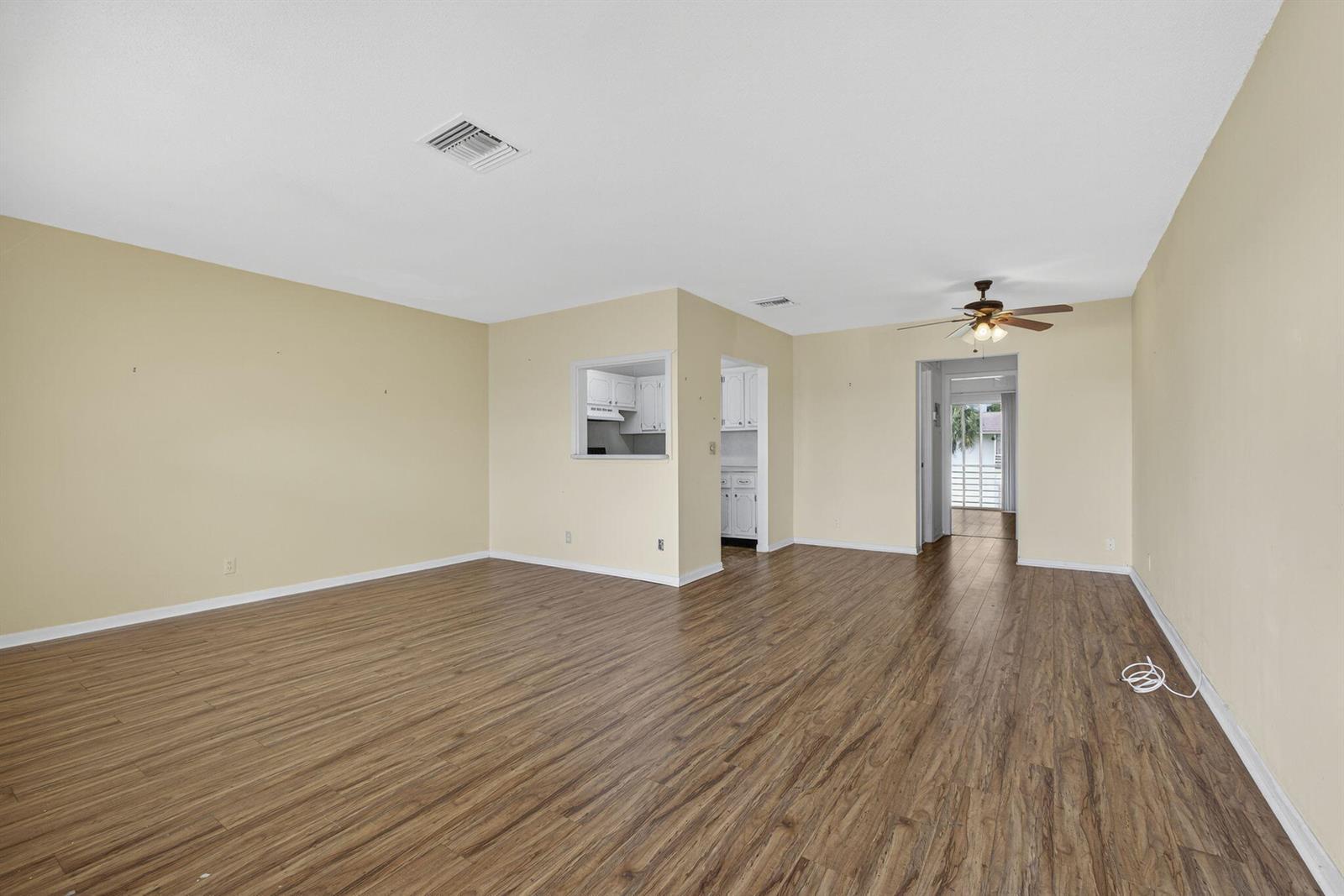 159 EASTHAMPTON G, West Palm Beach FL 33417 photo 5