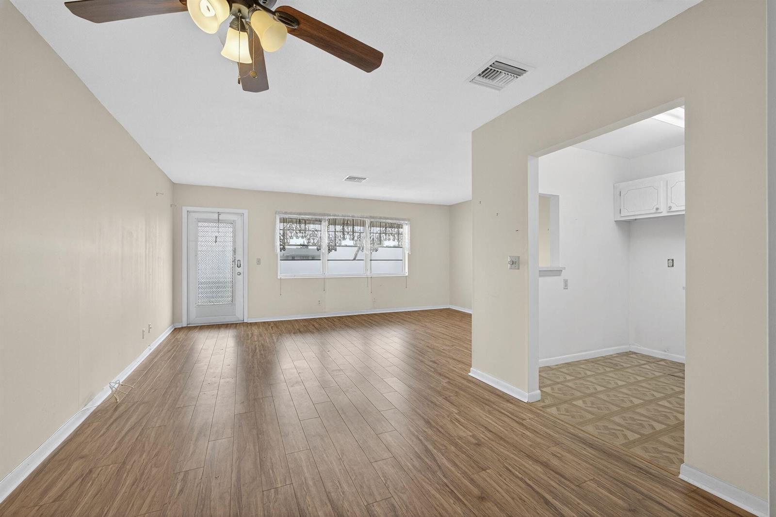 159 EASTHAMPTON G, West Palm Beach FL 33417 photo 4