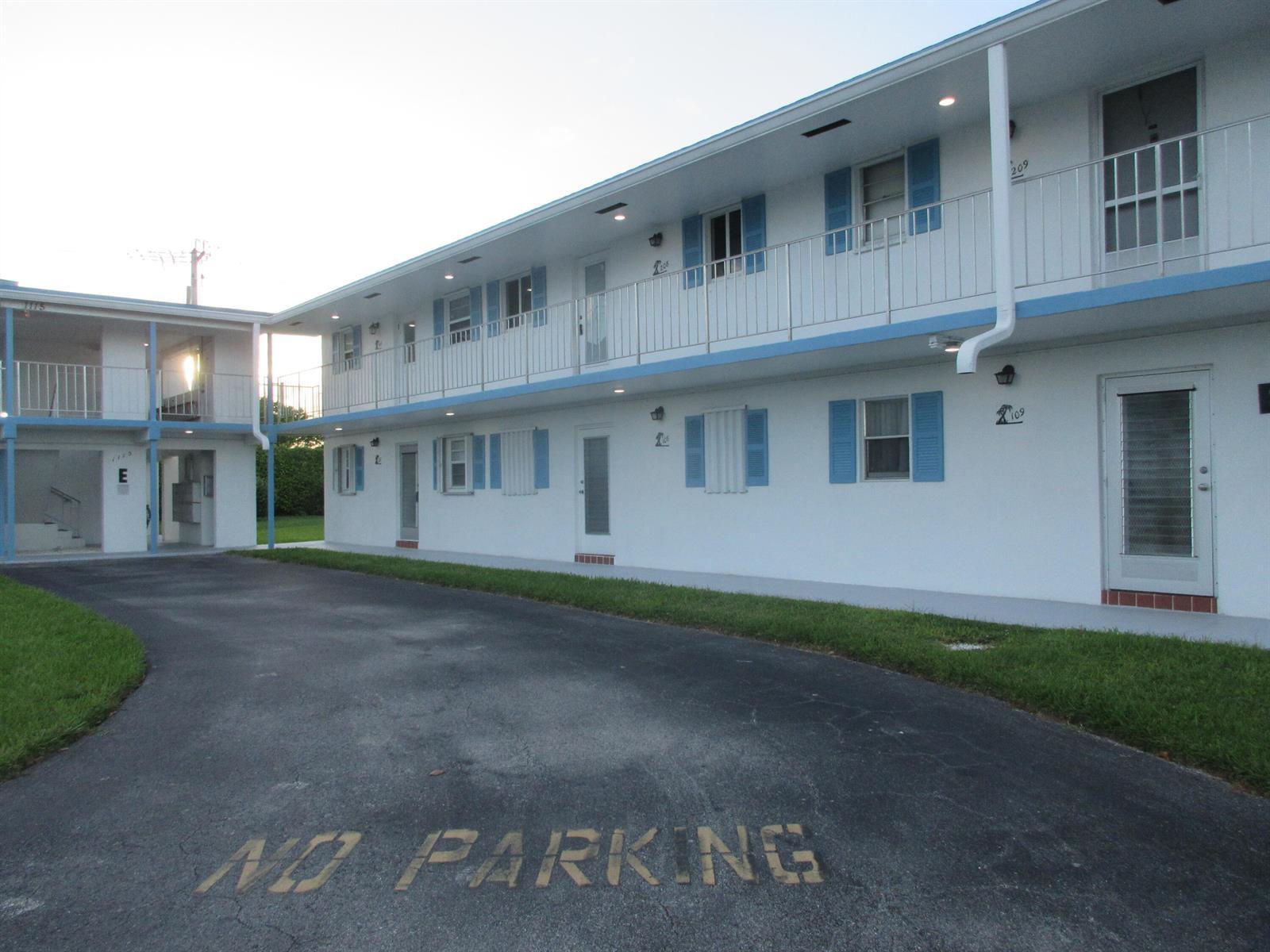 1115 LAKE Terrace # 107, Boynton Beach FL 33426 photo 2