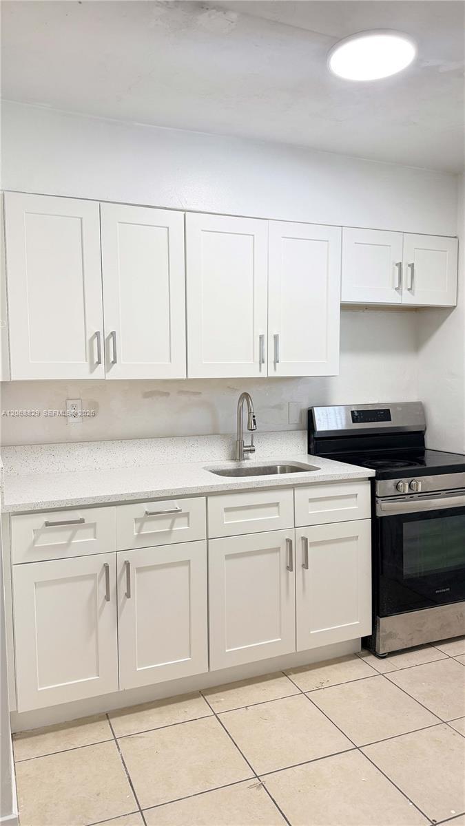 717 NE 1st St # 5, Hallandale Beach FL 33009 photo 2