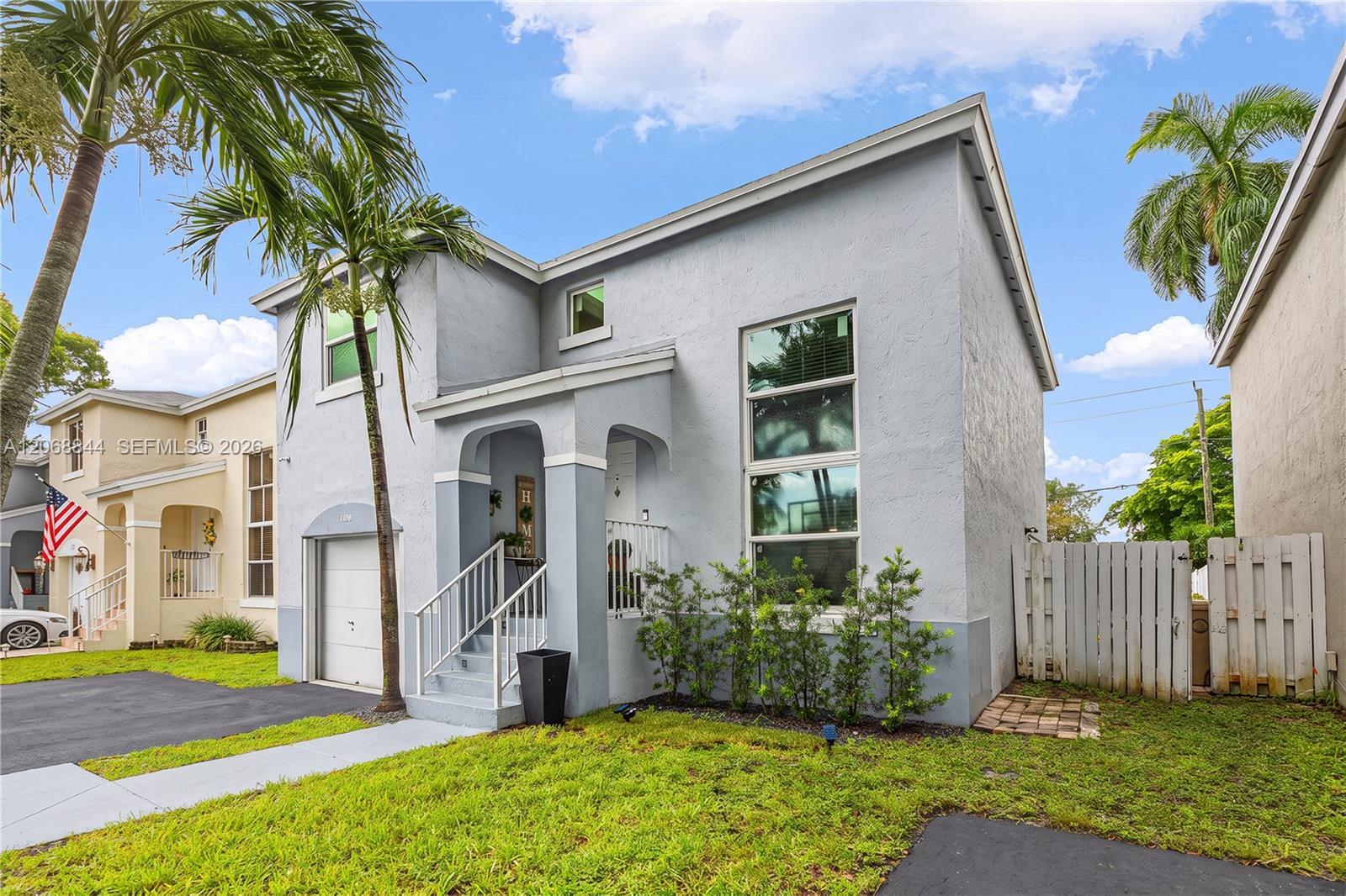 7216 SW 44th Ct, Davie FL 33314 photo 2