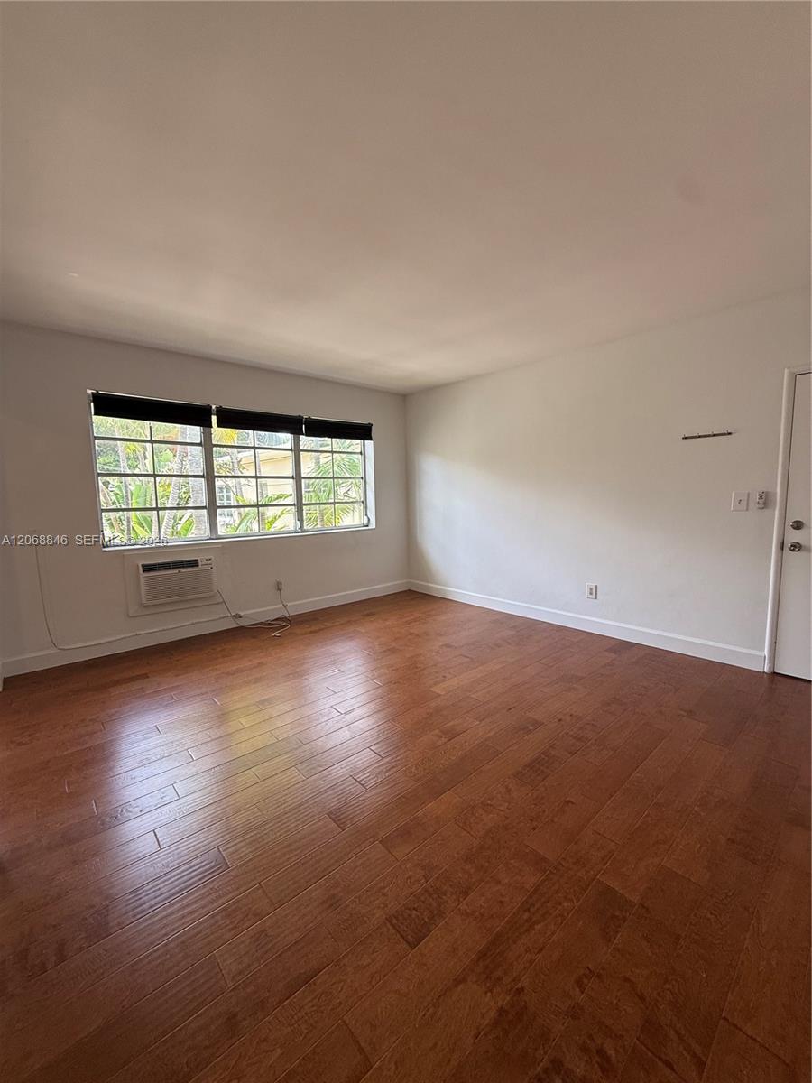 1616 Michigan Ave # 15, Miami Beach FL 33139 photo 3