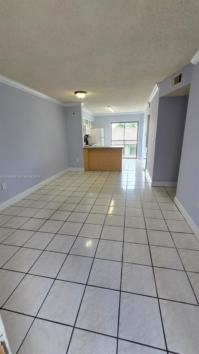 5290 W 21st Ct # 304, Hialeah FL 33016 photo 3