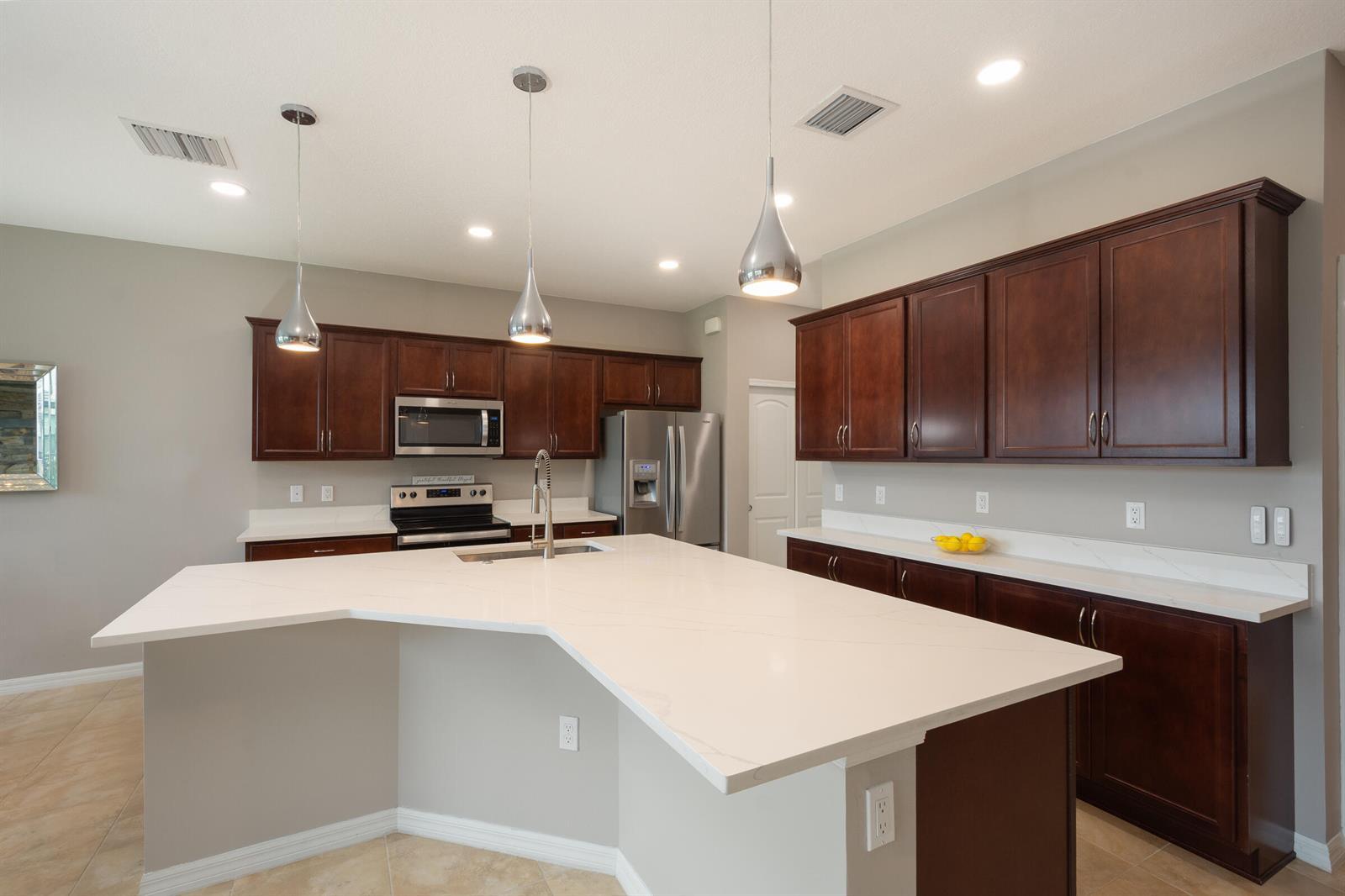 4486 Appleton Circle W, Oakland Park FL 33309 photo 3
