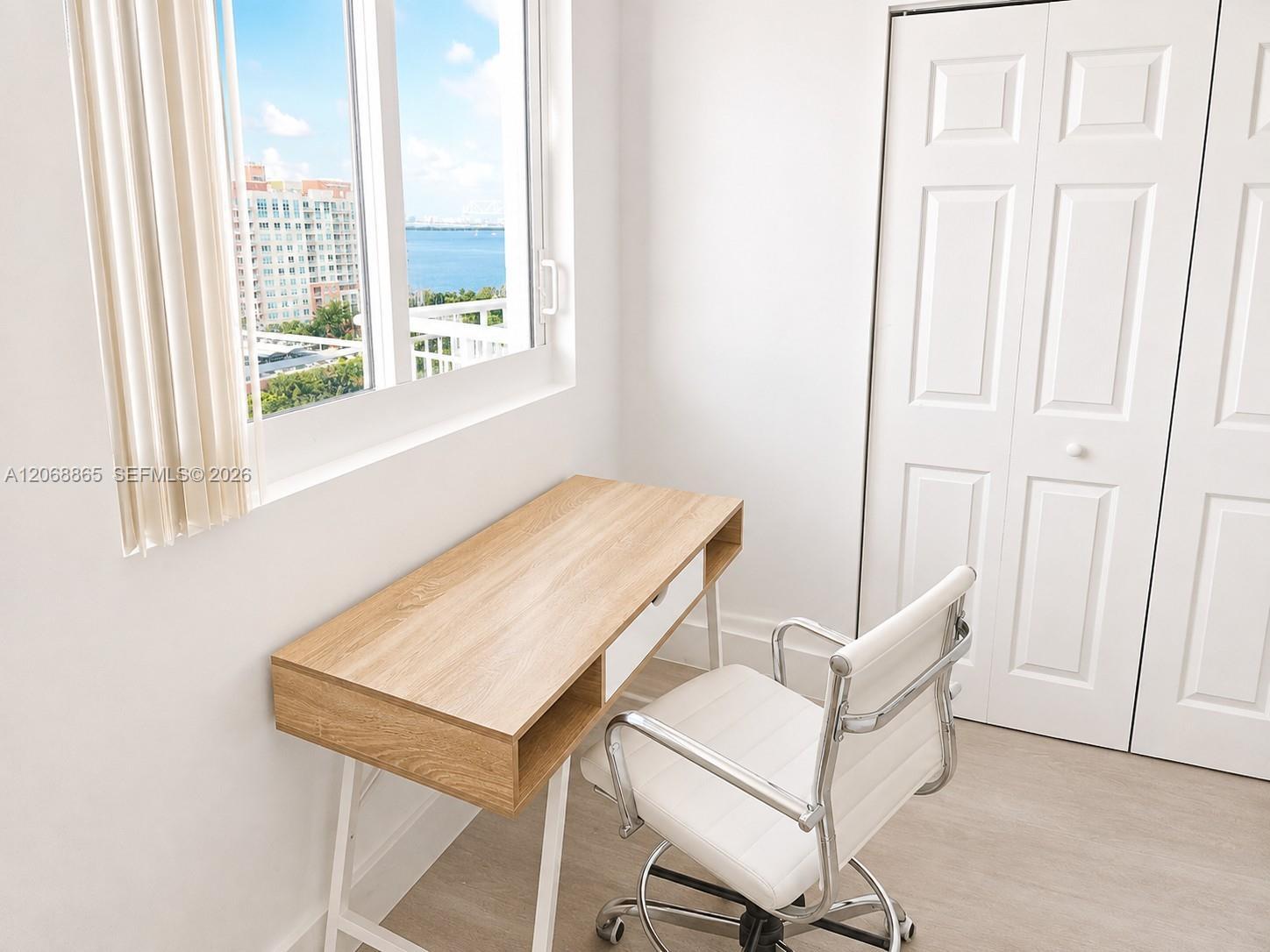 275 NE 18th St # 1510, Miami FL 33132 photo 4