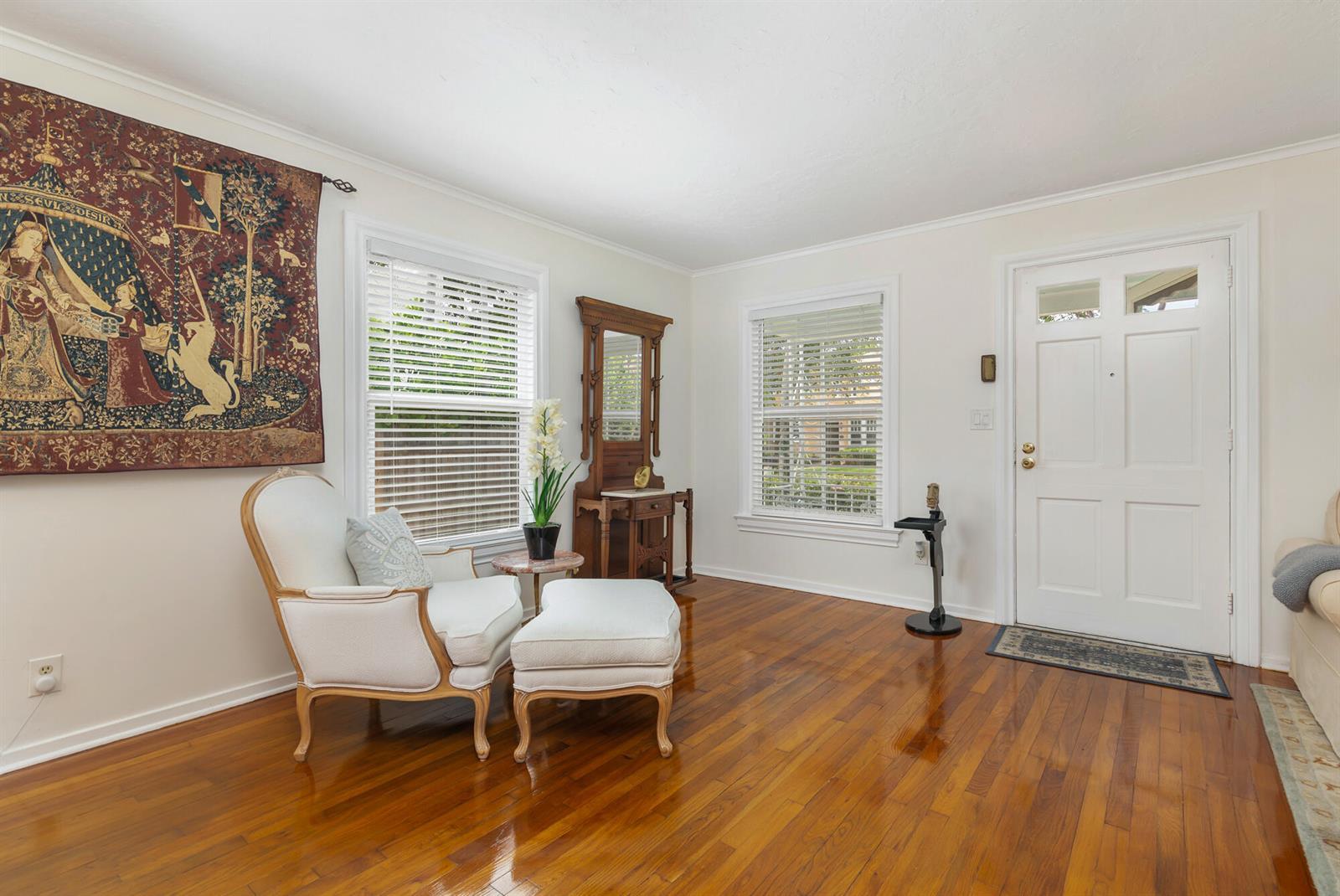 816 Avon Road, West Palm Beach FL 33401 photo 2