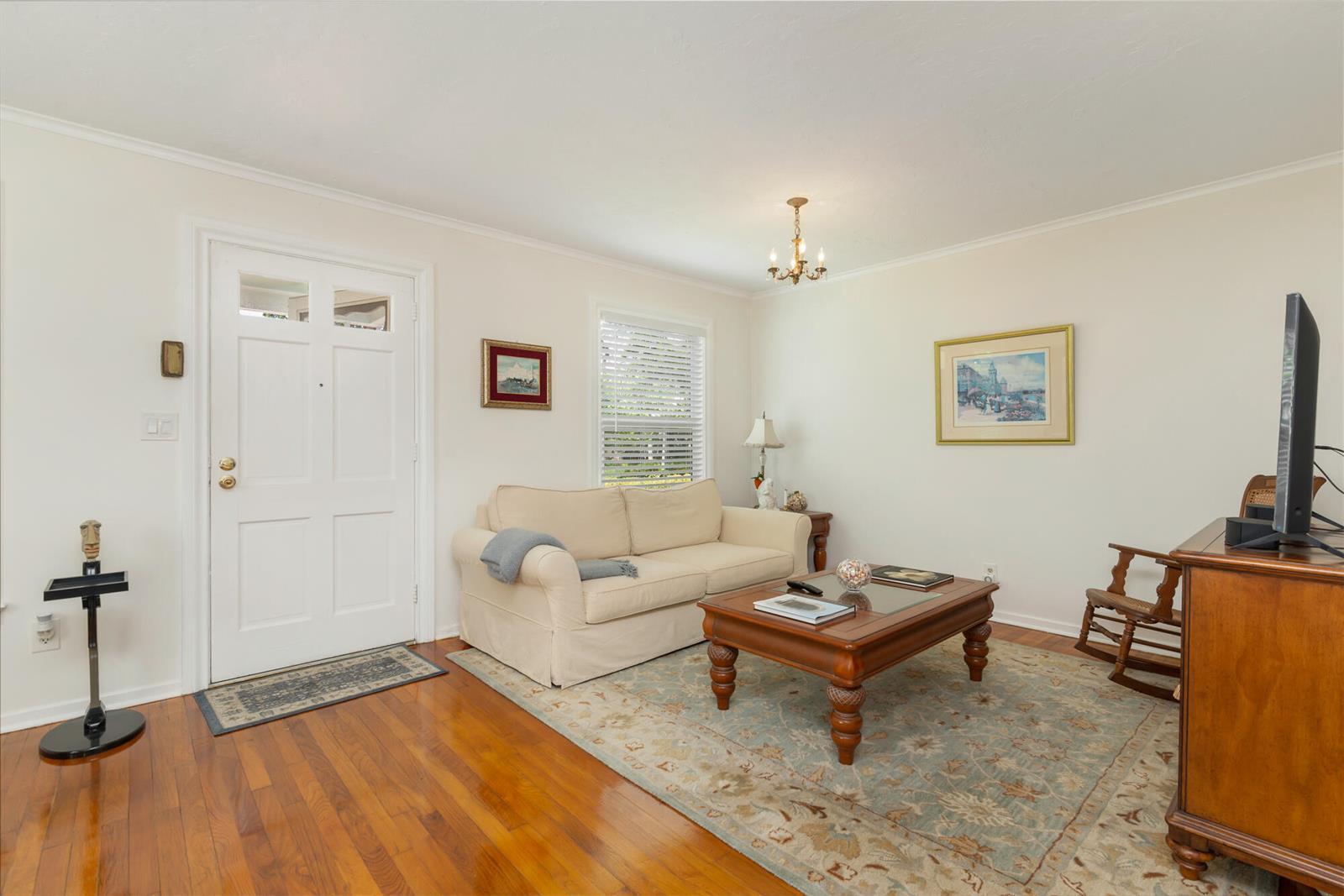 816 Avon Road, West Palm Beach FL 33401 photo 3