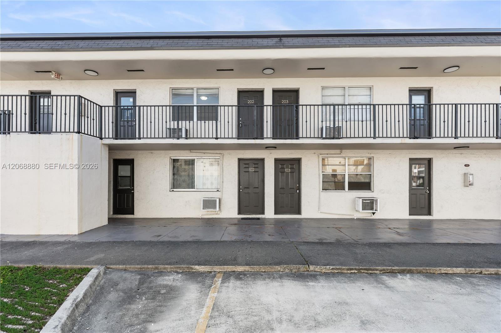 345 W 68th St # 202, Hialeah FL 33014 photo 4