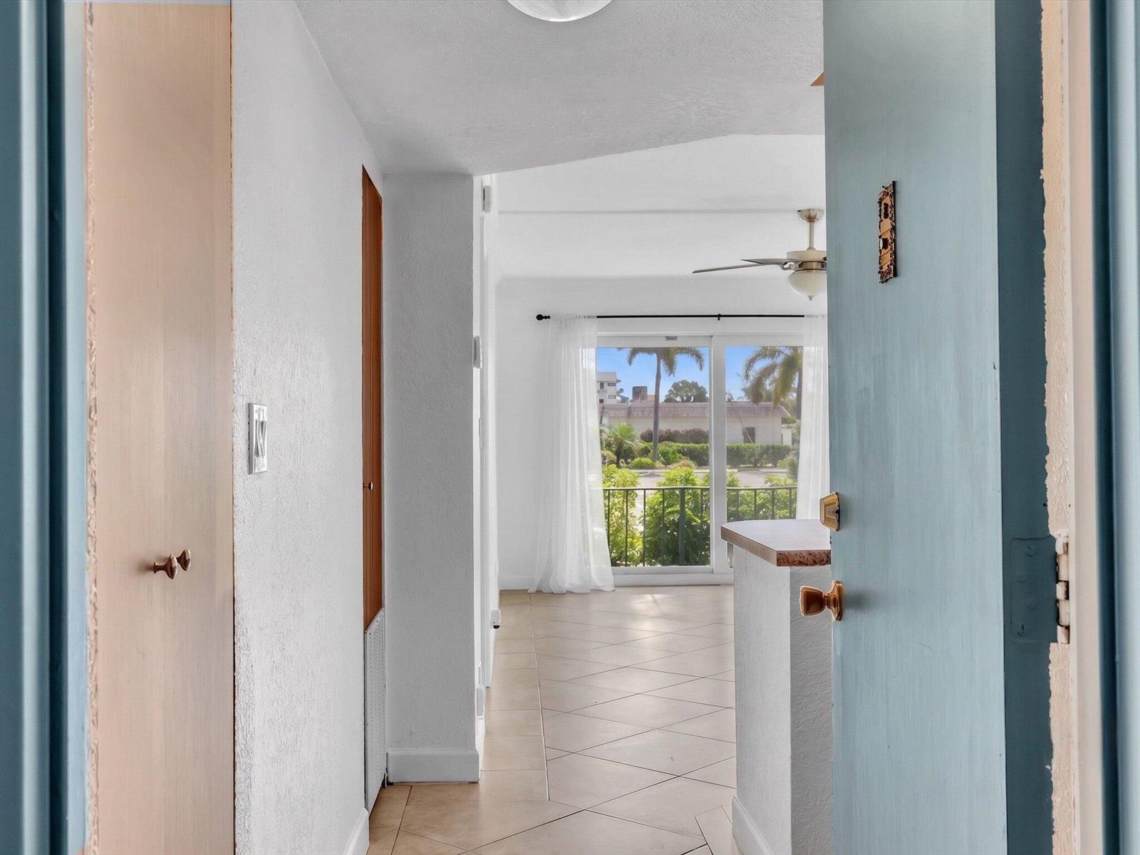 3002 NE 5th Terrace # B, Wilton Manors FL 33334 photo 3