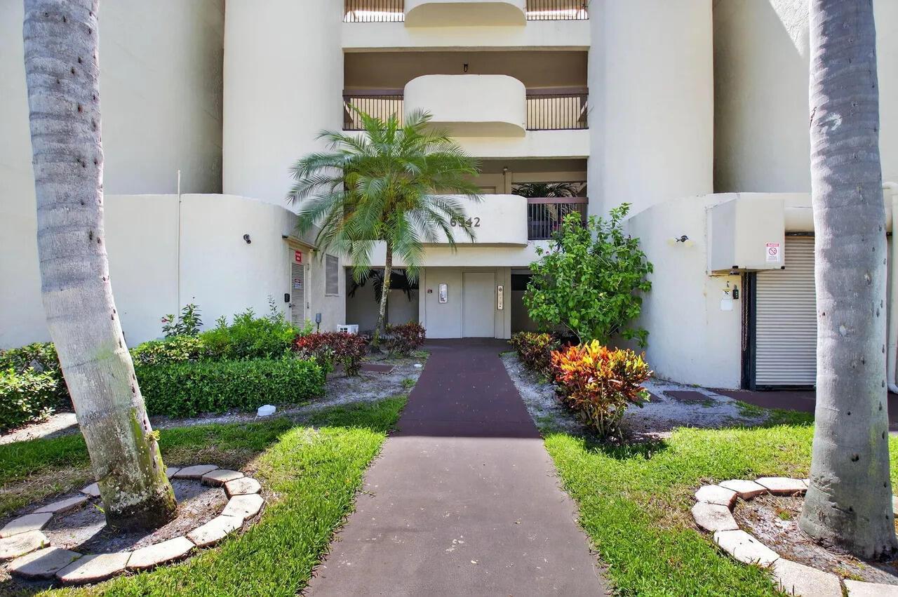 6342 LONGBOAT Lane W # 201, Boca Raton FL 33433 photo 2