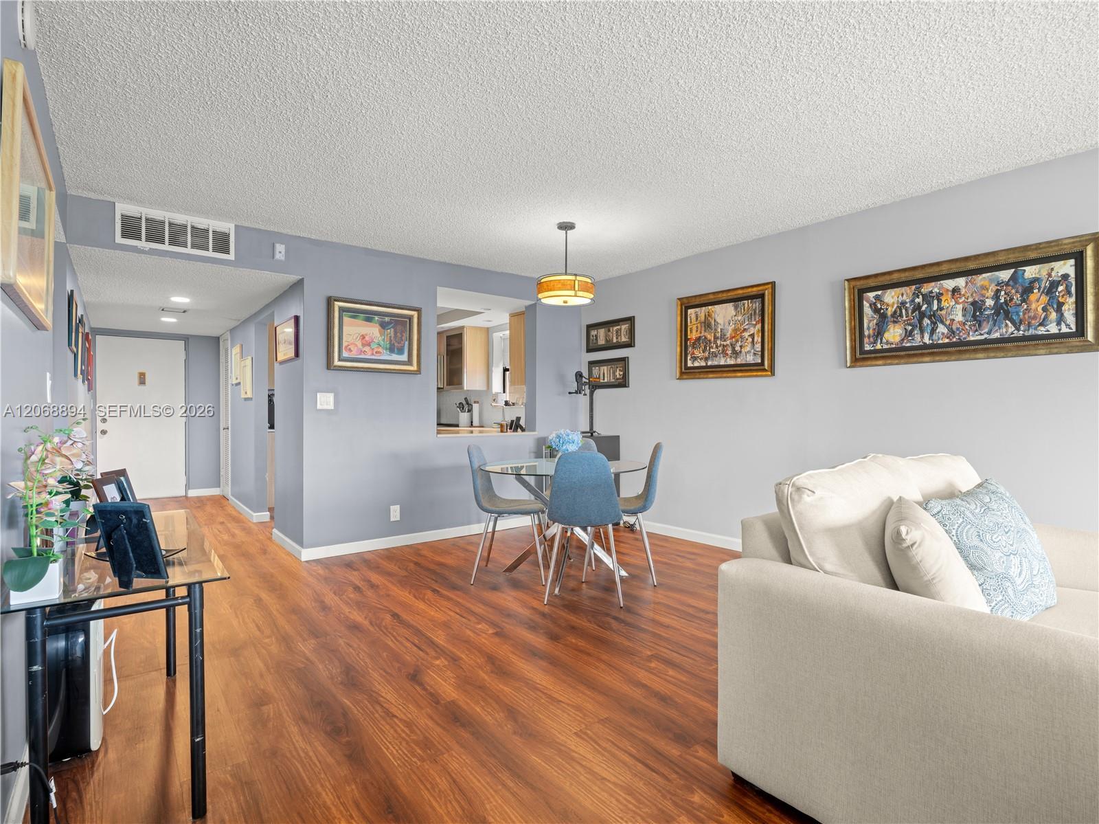 2314 S Cypress Bend Dr, Pompano Beach FL 33069 photo 5