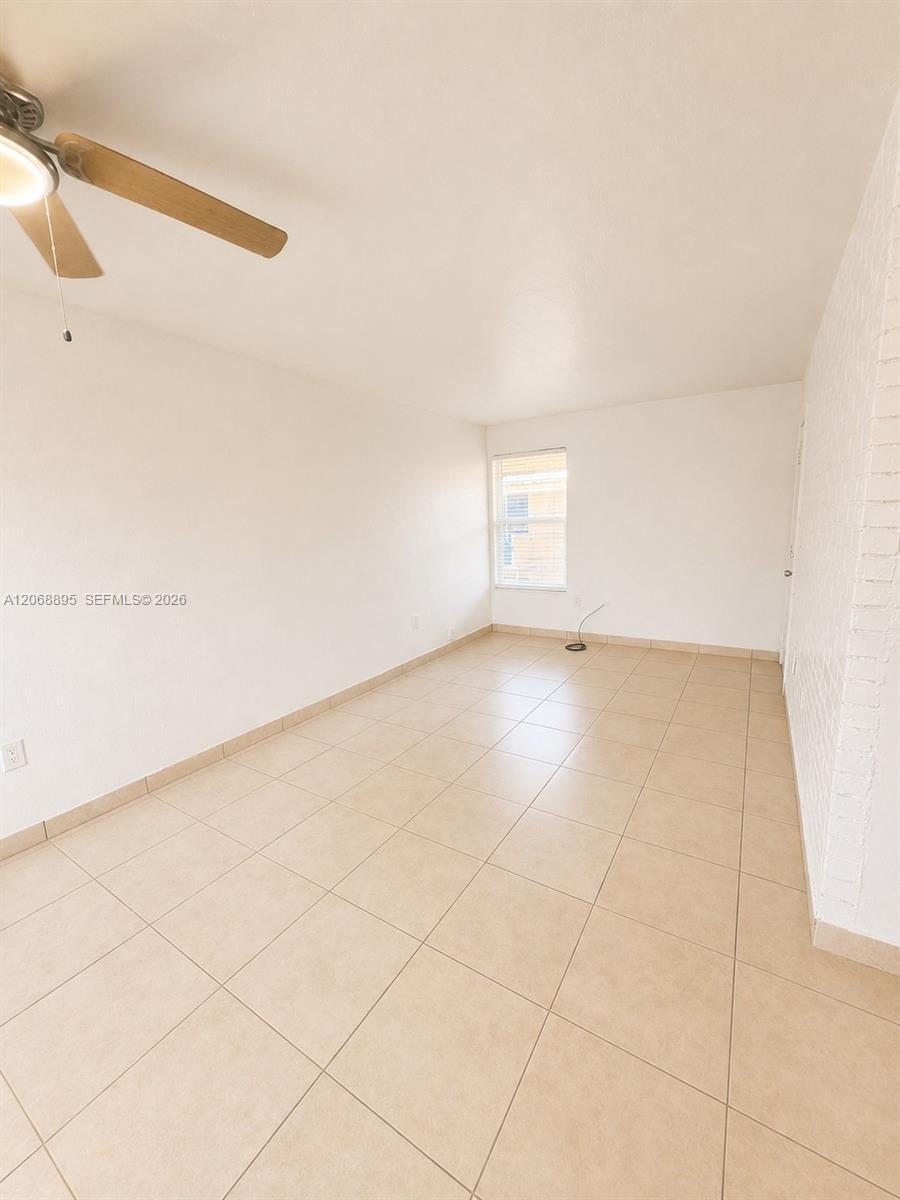 6850 W 14th Ct # 25B, Hialeah FL 33014 photo 3