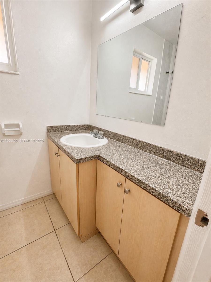 6850 W 14th Ct # 25B, Hialeah FL 33014 photo 5