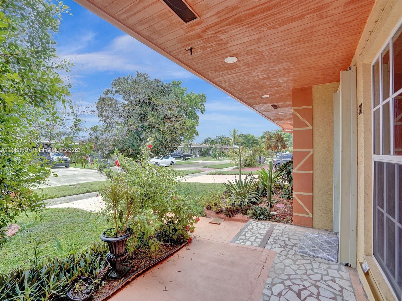 1161 NE 202nd St, Miami FL 33179 photo 5