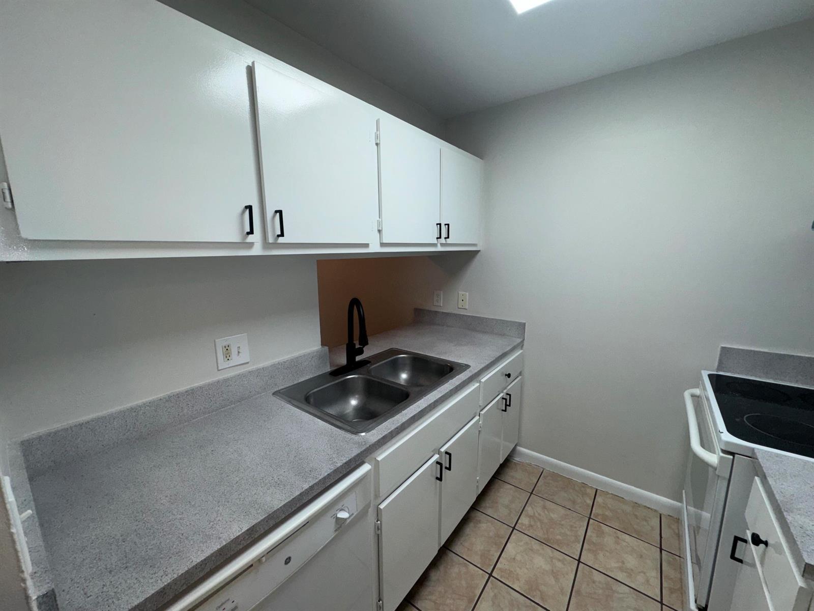 1790 Abbey Road # 102, West Palm Beach FL 33415