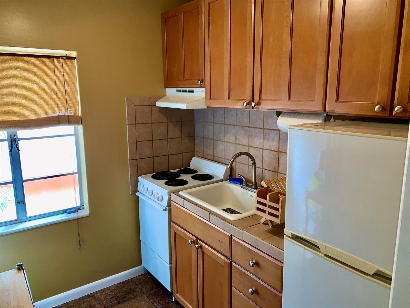 31 S GOLFVIEW Road # 14, FL 33460 photo 3