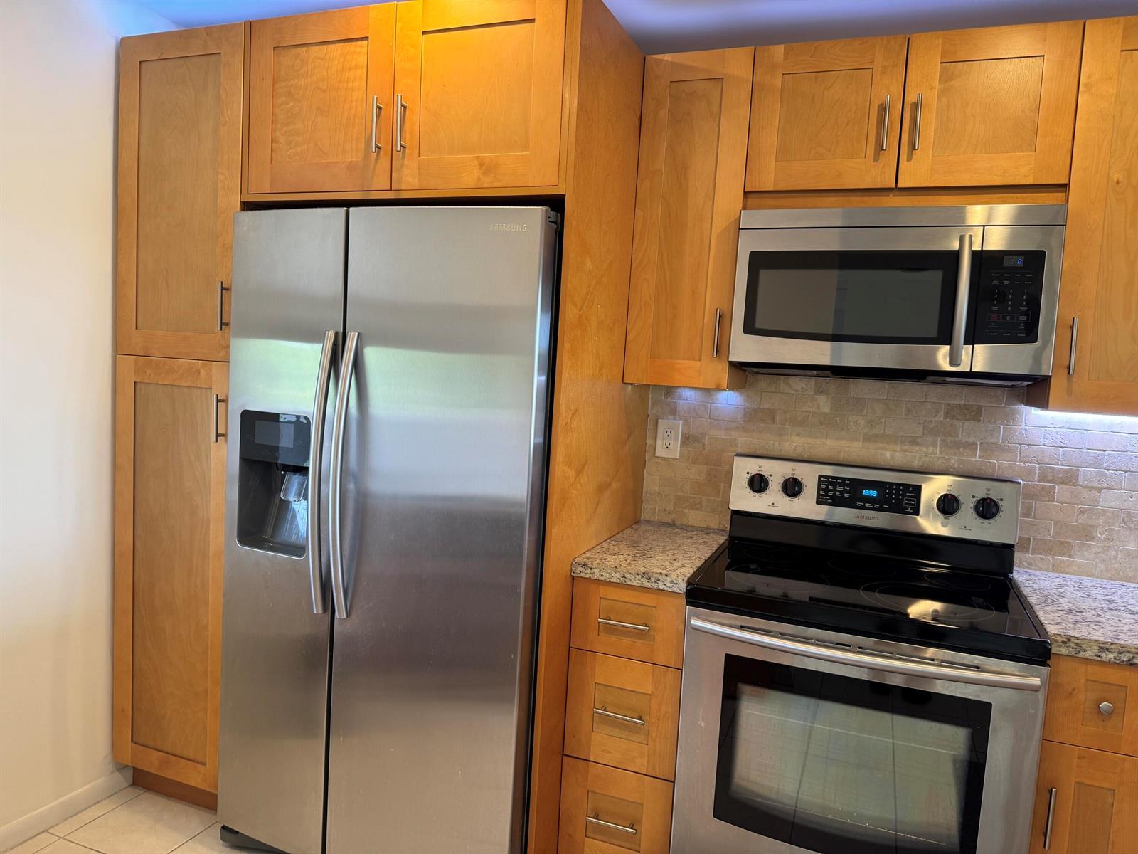 2766 S CARAMBOLA Circle S # 406, Coconut Creek FL 33066 photo 4