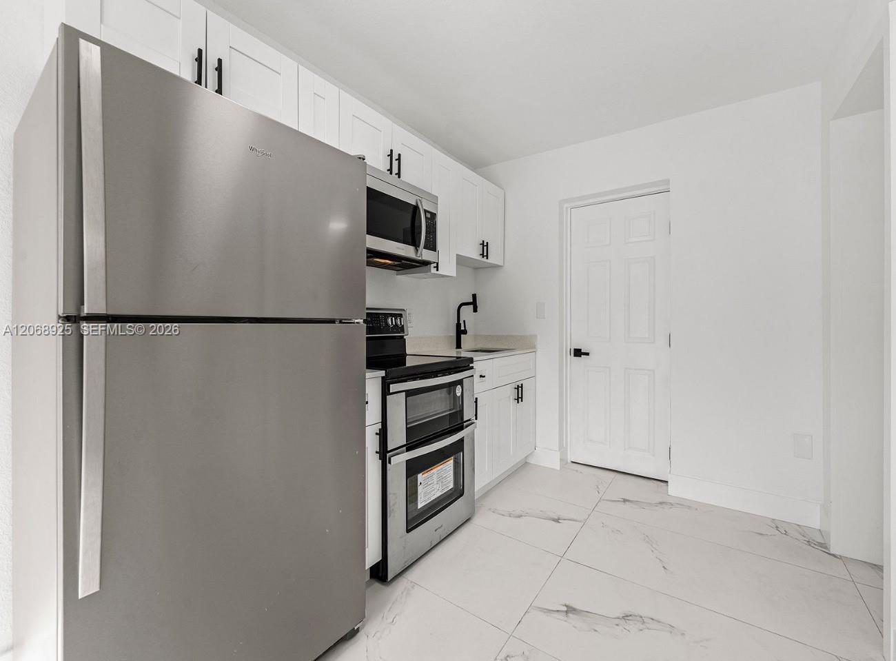 921 NW 22nd Ct # 2, Miami FL 33125 photo 4